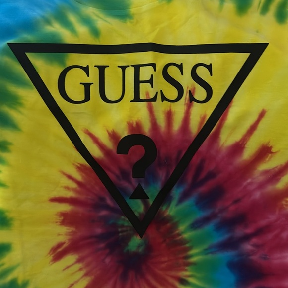 Guess ❓ tshirt - Picture 2 of 4